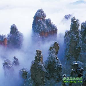 單獨(dú)成團(tuán)H線：張家界、天子山、寶峰湖、天門(mén)山、鳳凰古城純玩四晚五日游
