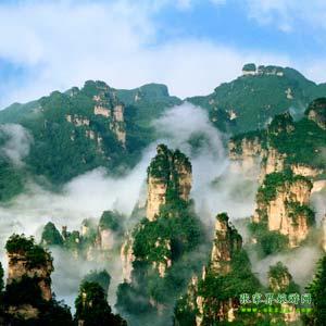 【長(zhǎng)沙往返線路1】張家界、鳳凰古城、天子山、黃龍洞三晚四日游